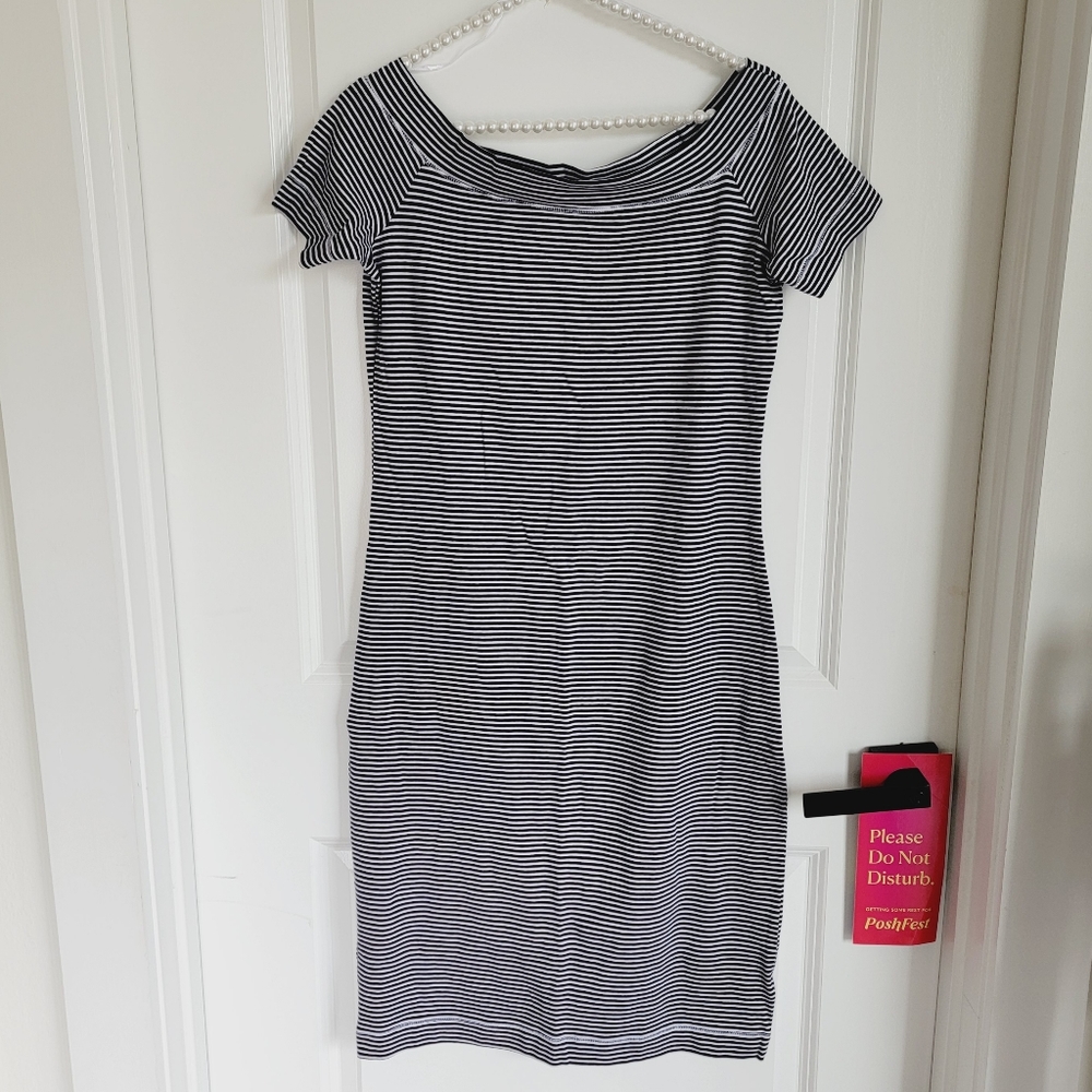 H&M Striped Off The Shoulder Bodycon Knee Length Dress Navy Blue White Sz M - Picture 6 of 8